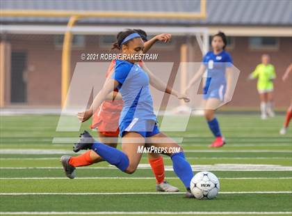 Thumbnail 2 in Celina @ Henderson (UIL 4A Region II Finals) photogallery.