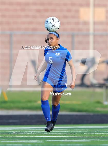Thumbnail 2 in Celina @ Henderson (UIL 4A Region II Finals) photogallery.