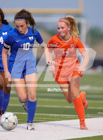 Thumbnail 3 in Celina @ Henderson (UIL 4A Region II Finals) photogallery.