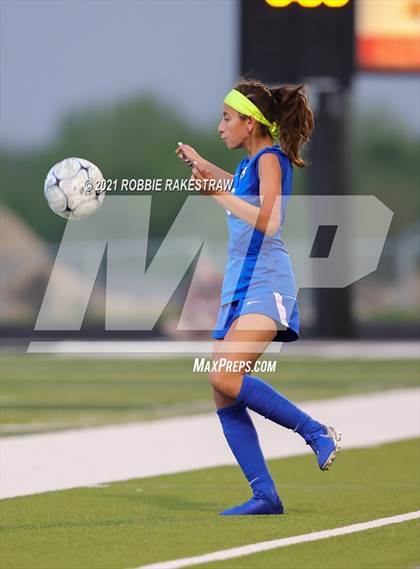 Thumbnail 2 in Celina @ Henderson (UIL 4A Region II Finals) photogallery.