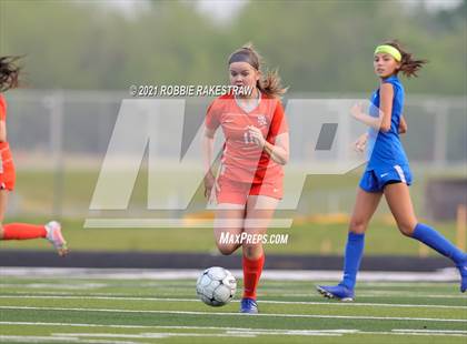 Thumbnail 2 in Celina @ Henderson (UIL 4A Region II Finals) photogallery.