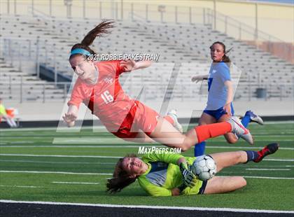 Thumbnail 2 in Celina @ Henderson (UIL 4A Region II Finals) photogallery.