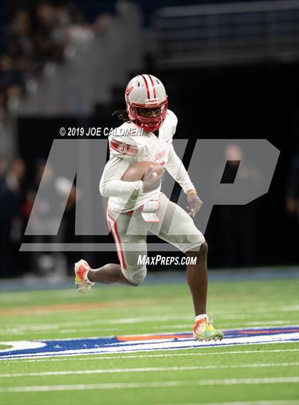 Thumbnail 2 in Judson vs Lake Travis (Class 6A Division I Quarterfinals) photogallery.