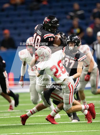 Thumbnail 2 in Judson vs Lake Travis (Class 6A Division I Quarterfinals) photogallery.