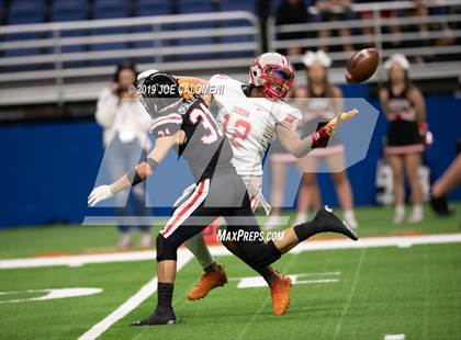 Thumbnail 2 in Judson vs Lake Travis (Class 6A Division I Quarterfinals) photogallery.