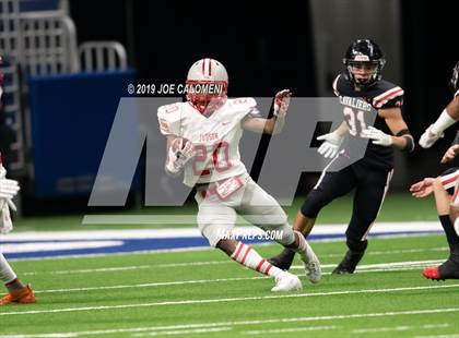 Thumbnail 3 in Judson vs Lake Travis (Class 6A Division I Quarterfinals) photogallery.