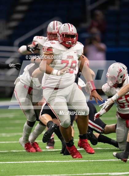 Thumbnail 3 in Judson vs Lake Travis (Class 6A Division I Quarterfinals) photogallery.