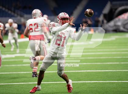 Thumbnail 2 in Judson vs Lake Travis (Class 6A Division I Quarterfinals) photogallery.