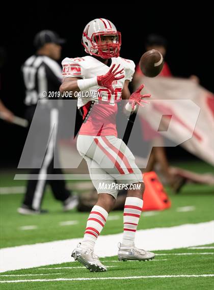 Thumbnail 1 in Judson vs Lake Travis (Class 6A Division I Quarterfinals) photogallery.