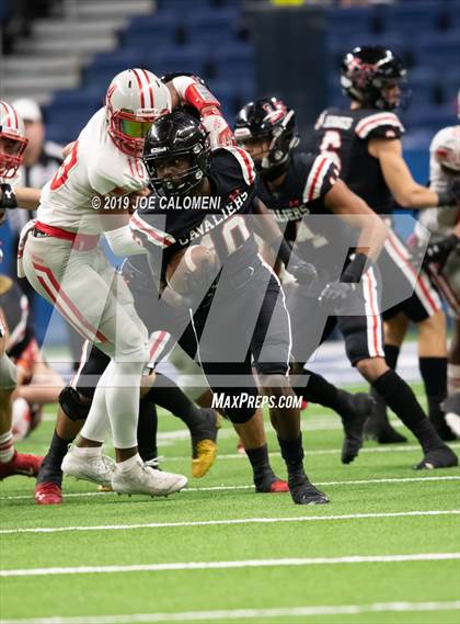 Thumbnail 3 in Judson vs Lake Travis (Class 6A Division I Quarterfinals) photogallery.
