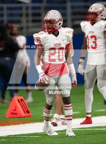 Thumbnail 3 in Judson vs Lake Travis (Class 6A Division I Quarterfinals) photogallery.
