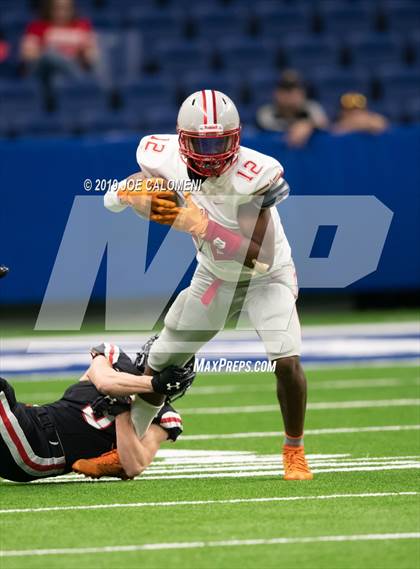 Thumbnail 2 in Judson vs Lake Travis (Class 6A Division I Quarterfinals) photogallery.
