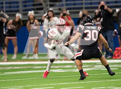 Thumbnail 2 in Judson vs Lake Travis (Class 6A Division I Quarterfinals) photogallery.
