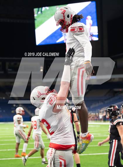 Thumbnail 1 in Judson vs Lake Travis (Class 6A Division I Quarterfinals) photogallery.
