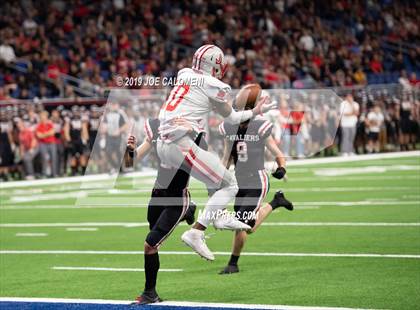 Thumbnail 3 in Judson vs Lake Travis (Class 6A Division I Quarterfinals) photogallery.