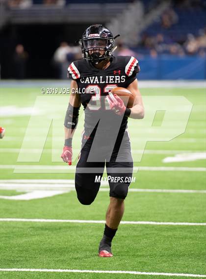 Thumbnail 2 in Judson vs Lake Travis (Class 6A Division I Quarterfinals) photogallery.
