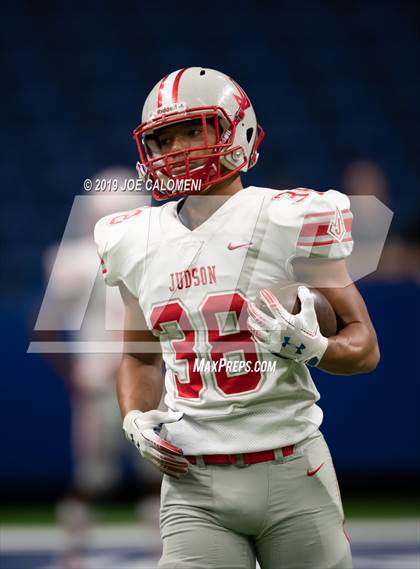 Thumbnail 3 in Judson vs Lake Travis (Class 6A Division I Quarterfinals) photogallery.