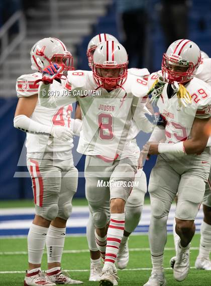 Thumbnail 3 in Judson vs Lake Travis (Class 6A Division I Quarterfinals) photogallery.