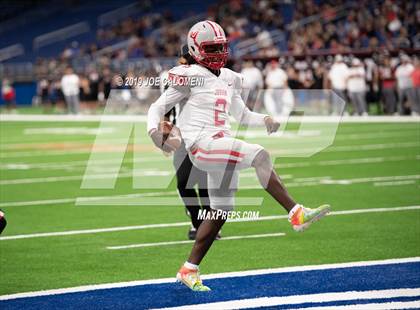 Thumbnail 3 in Judson vs Lake Travis (Class 6A Division I Quarterfinals) photogallery.