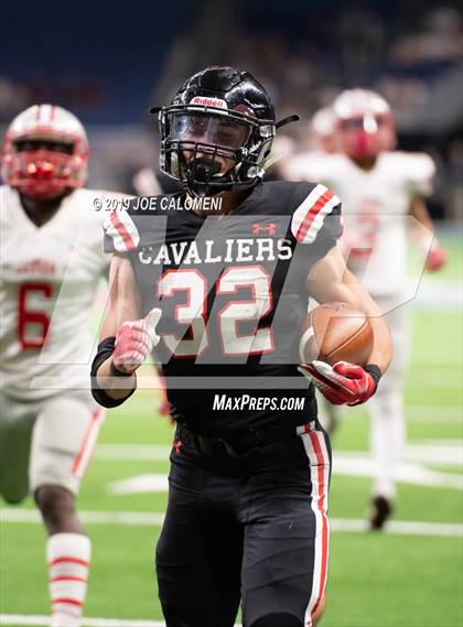 Thumbnail 2 in Judson vs Lake Travis (Class 6A Division I Quarterfinals) photogallery.