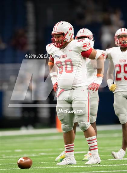 Thumbnail 3 in Judson vs Lake Travis (Class 6A Division I Quarterfinals) photogallery.