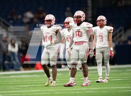 Thumbnail 3 in Judson vs Lake Travis (Class 6A Division I Quarterfinals) photogallery.