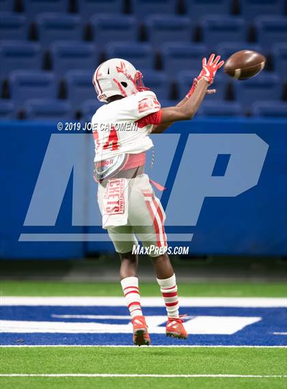 Thumbnail 2 in Judson vs Lake Travis (Class 6A Division I Quarterfinals) photogallery.