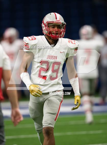 Thumbnail 2 in Judson vs Lake Travis (Class 6A Division I Quarterfinals) photogallery.