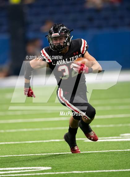 Thumbnail 3 in Judson vs Lake Travis (Class 6A Division I Quarterfinals) photogallery.