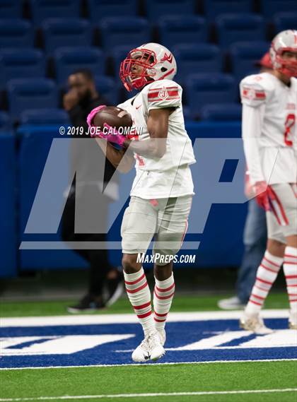 Thumbnail 2 in Judson vs Lake Travis (Class 6A Division I Quarterfinals) photogallery.