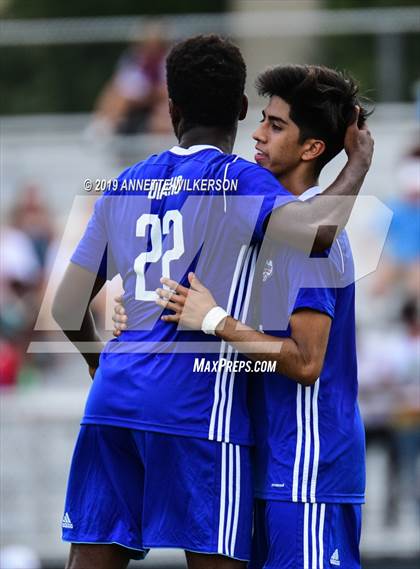 Thumbnail 2 in Allstate All-America Cup (Boys Game) photogallery.