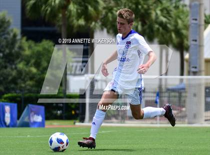 Thumbnail 3 in Allstate All-America Cup (Boys Game) photogallery.