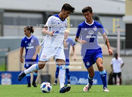 Thumbnail 2 in Allstate All-America Cup (Boys Game) photogallery.
