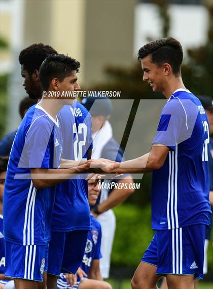 Thumbnail 2 in Allstate All-America Cup (Boys Game) photogallery.