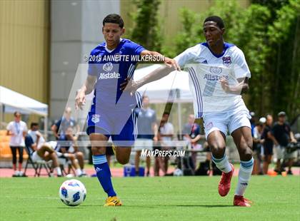 Thumbnail 2 in Allstate All-America Cup (Boys Game) photogallery.