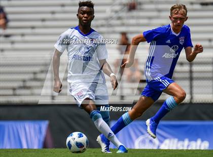 Thumbnail 3 in Allstate All-America Cup (Boys Game) photogallery.