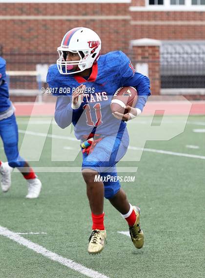 Thumbnail 3 in Hayfield @ T.C. Williams photogallery.