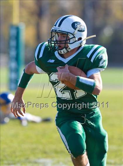 Thumbnail 2 in Kellenberg Memorial @ Holy Trinity (CHSFL Class AA Semifinal) photogallery.