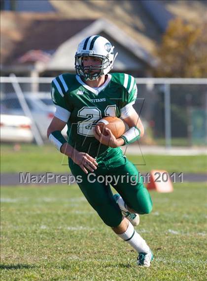 Thumbnail 2 in Kellenberg Memorial @ Holy Trinity (CHSFL Class AA Semifinal) photogallery.