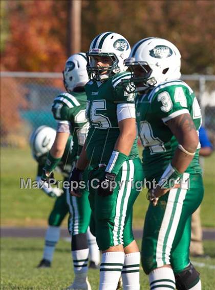 Thumbnail 1 in Kellenberg Memorial @ Holy Trinity (CHSFL Class AA Semifinal) photogallery.