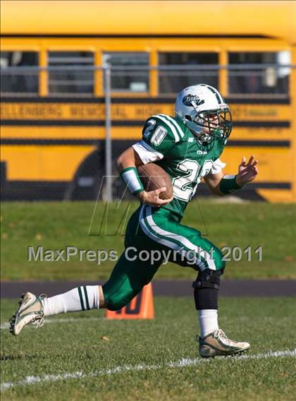 Thumbnail 2 in Kellenberg Memorial @ Holy Trinity (CHSFL Class AA Semifinal) photogallery.