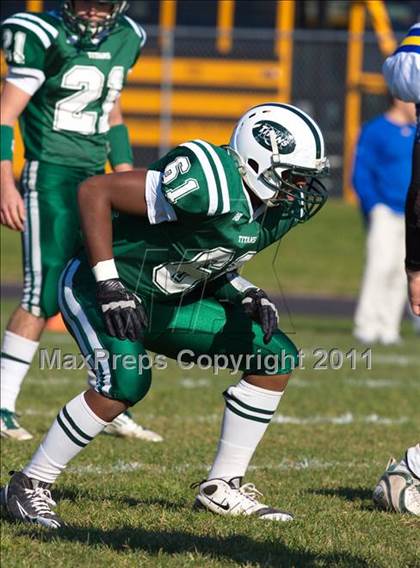Thumbnail 1 in Kellenberg Memorial @ Holy Trinity (CHSFL Class AA Semifinal) photogallery.