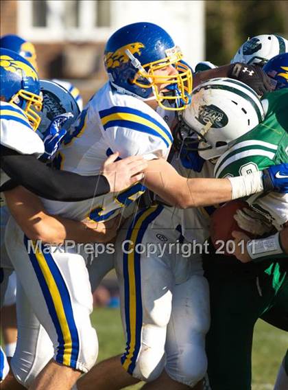 Thumbnail 3 in Kellenberg Memorial @ Holy Trinity (CHSFL Class AA Semifinal) photogallery.