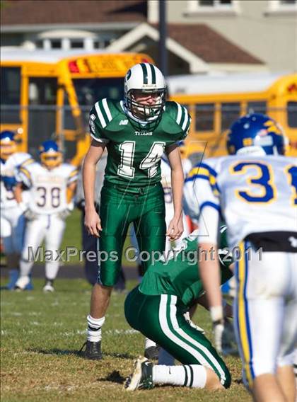 Thumbnail 3 in Kellenberg Memorial @ Holy Trinity (CHSFL Class AA Semifinal) photogallery.