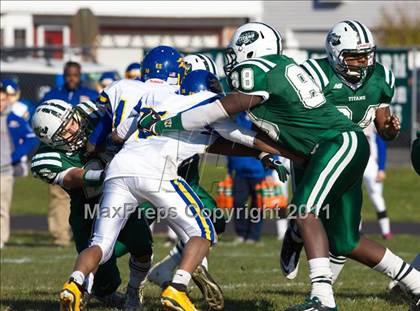 Thumbnail 2 in Kellenberg Memorial @ Holy Trinity (CHSFL Class AA Semifinal) photogallery.