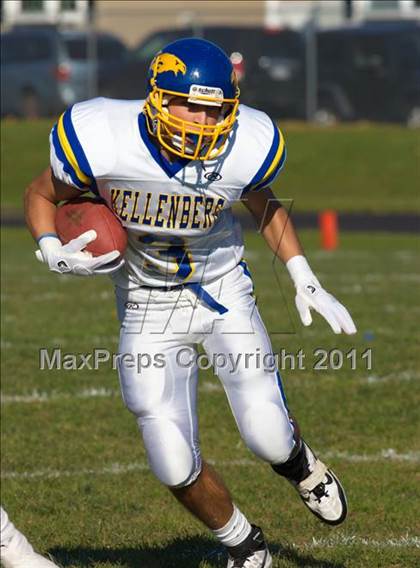 Thumbnail 3 in Kellenberg Memorial @ Holy Trinity (CHSFL Class AA Semifinal) photogallery.