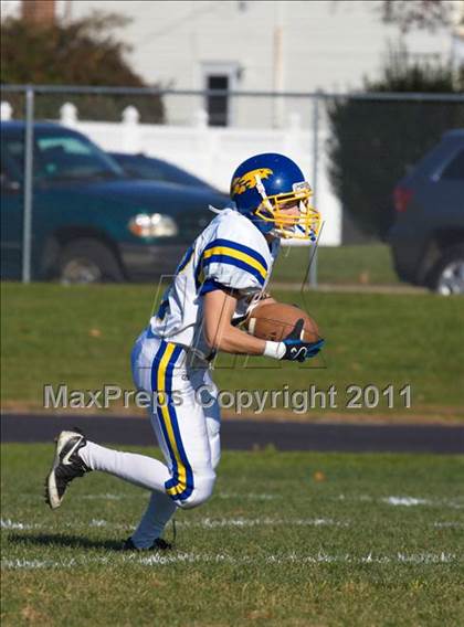 Thumbnail 2 in Kellenberg Memorial @ Holy Trinity (CHSFL Class AA Semifinal) photogallery.