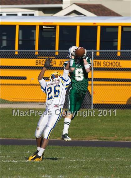 Thumbnail 1 in Kellenberg Memorial @ Holy Trinity (CHSFL Class AA Semifinal) photogallery.