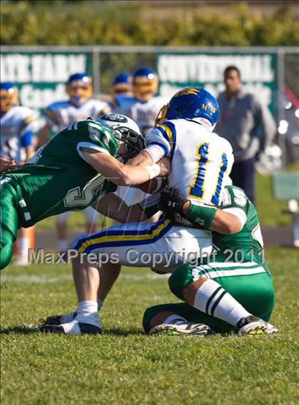 Thumbnail 3 in Kellenberg Memorial @ Holy Trinity (CHSFL Class AA Semifinal) photogallery.