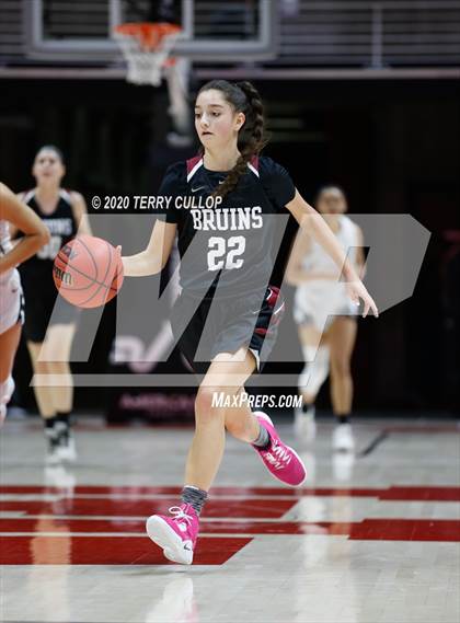 Thumbnail 2 in Mountain View vs. Highland (UHSAA 5A Semifinal) photogallery.